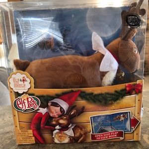 Elf Pets Reindeer and Outfit